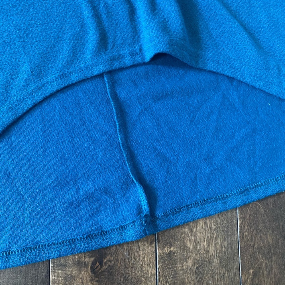 Women’s Large Blue Oversized Top - Picture 2 of 5